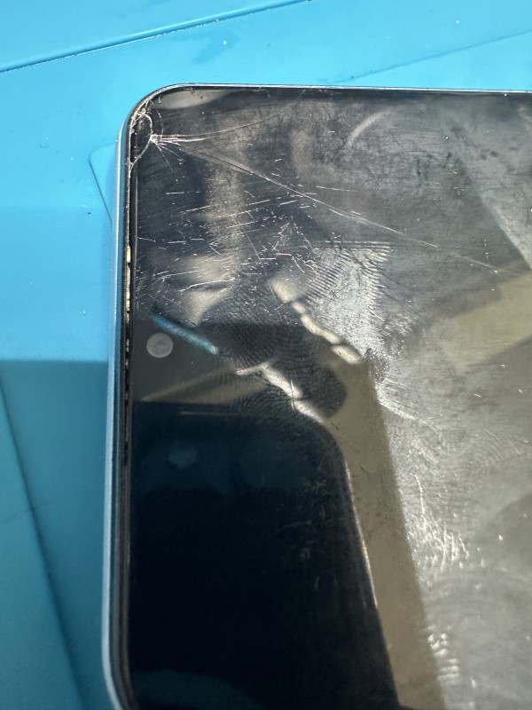 Samsung Galaxy A23 écran fissures