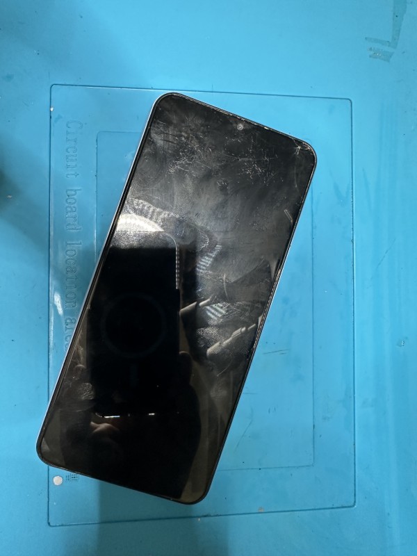 Samsung Galaxy A23 écran cassé
