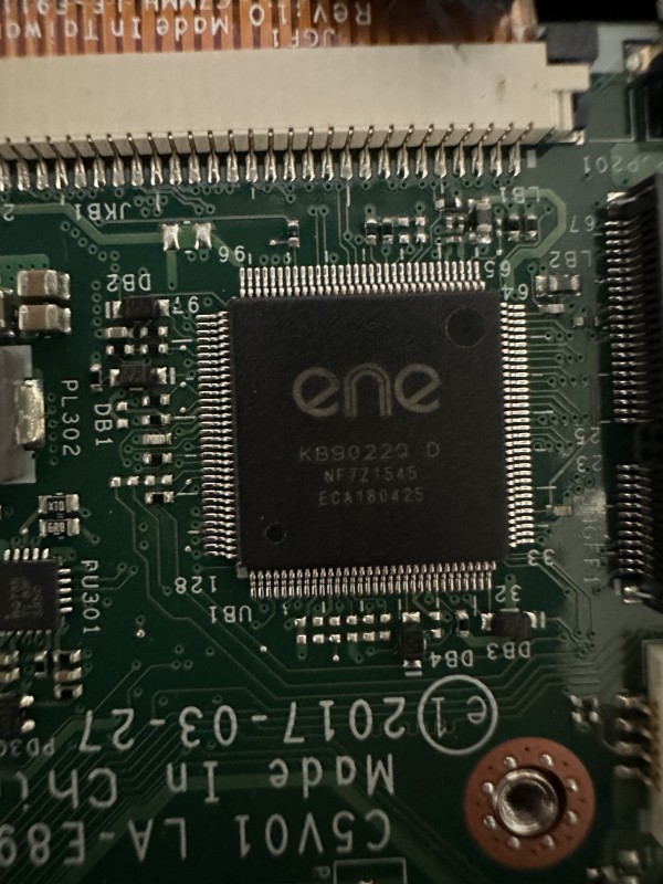 Puce Super I/O